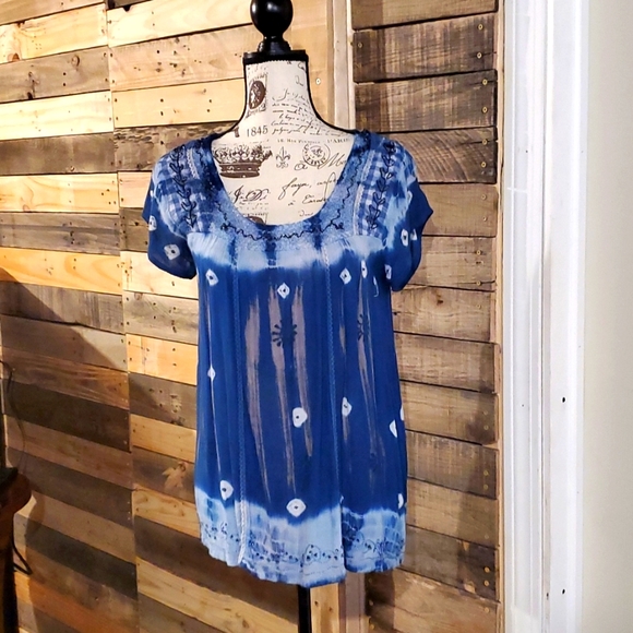 Zuriel Tops - Flowers blue 💙 tunic Zuriel